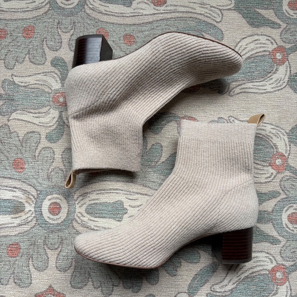 Everlane Glove Boot Reknit - Picture 4 of 16